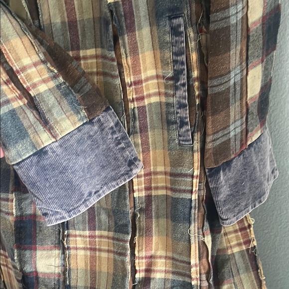 Oli & Hali Plaid Trench Coat - Picture 5 of 5